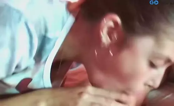 Brunette performs blowjob in outdoor setting